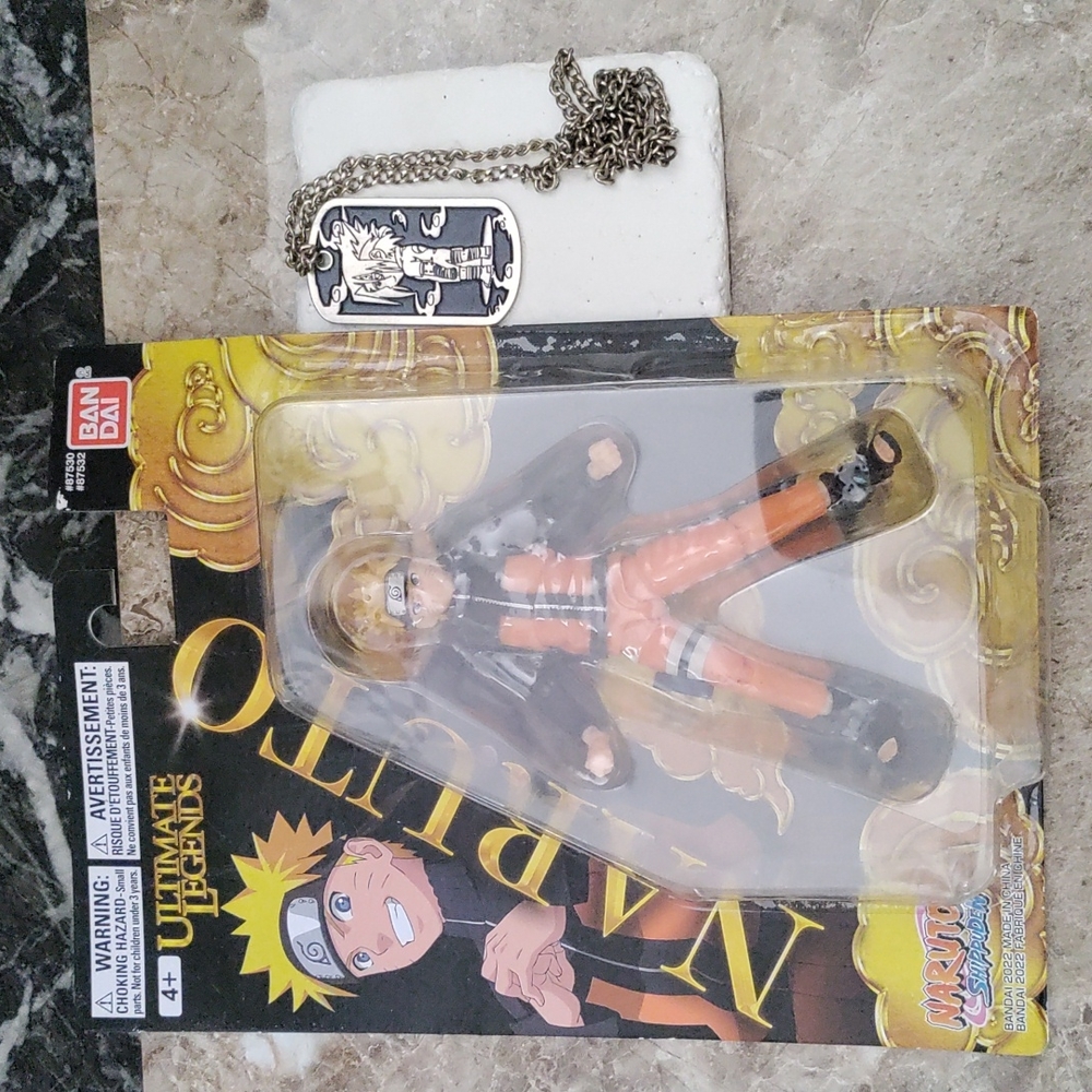 BANDAI Ultimate Legends NIB Naruto Uzumaki Shippuden 5" action figure & dog tag